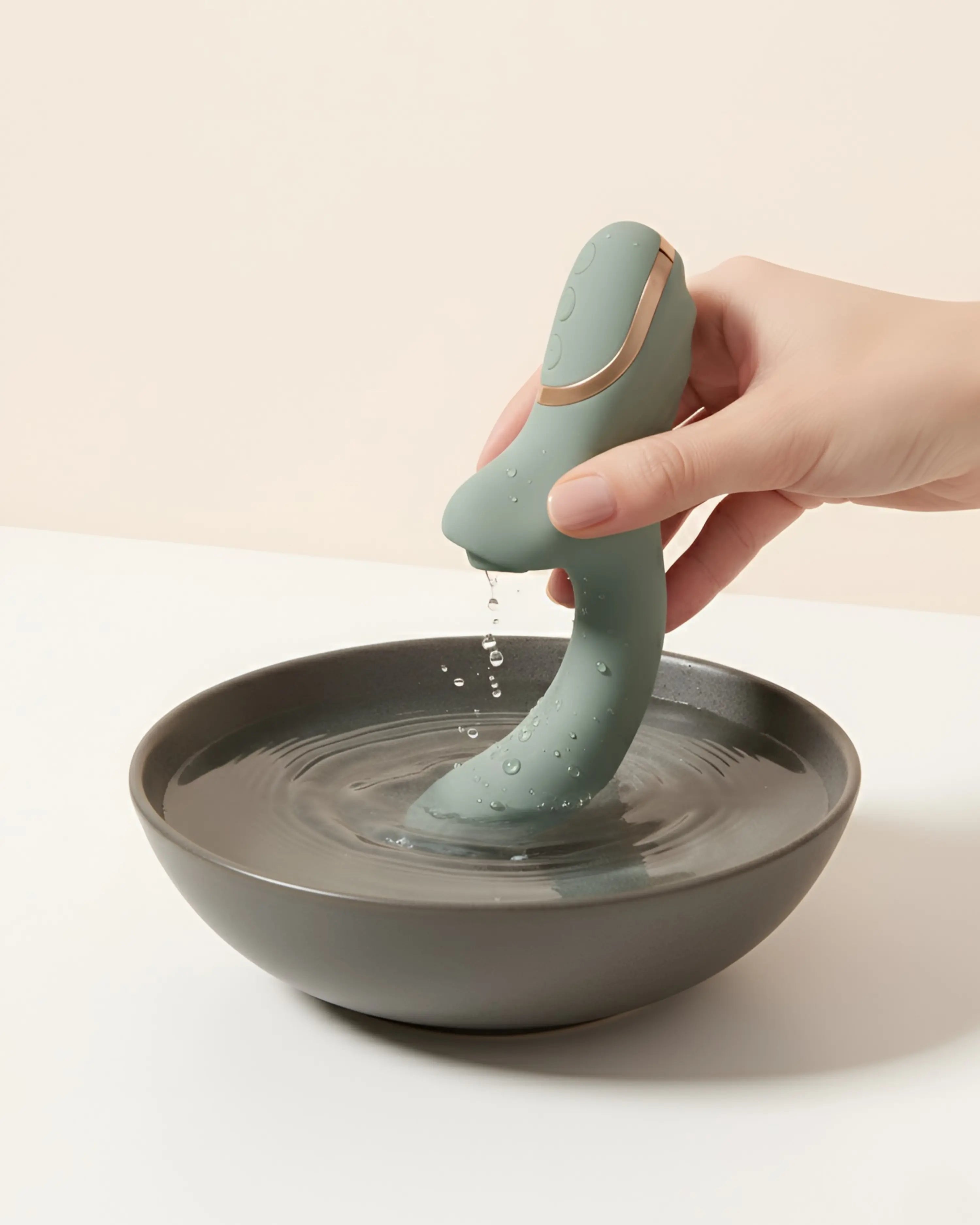 Mila - Rabbit-Vibrator mit Saugfunktion